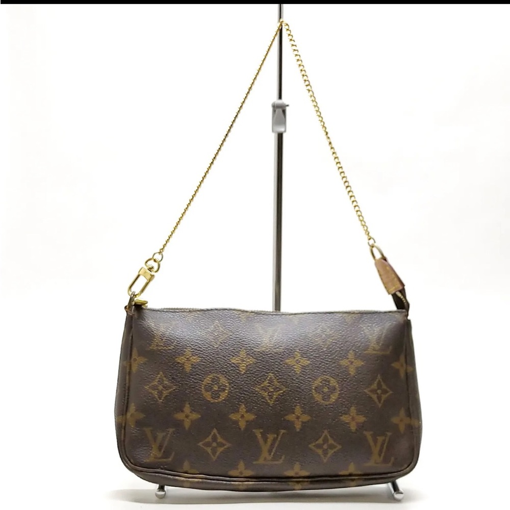 Louis Vuitton LV Accessories Pouch Bag  Pochette Accessoires Monogram